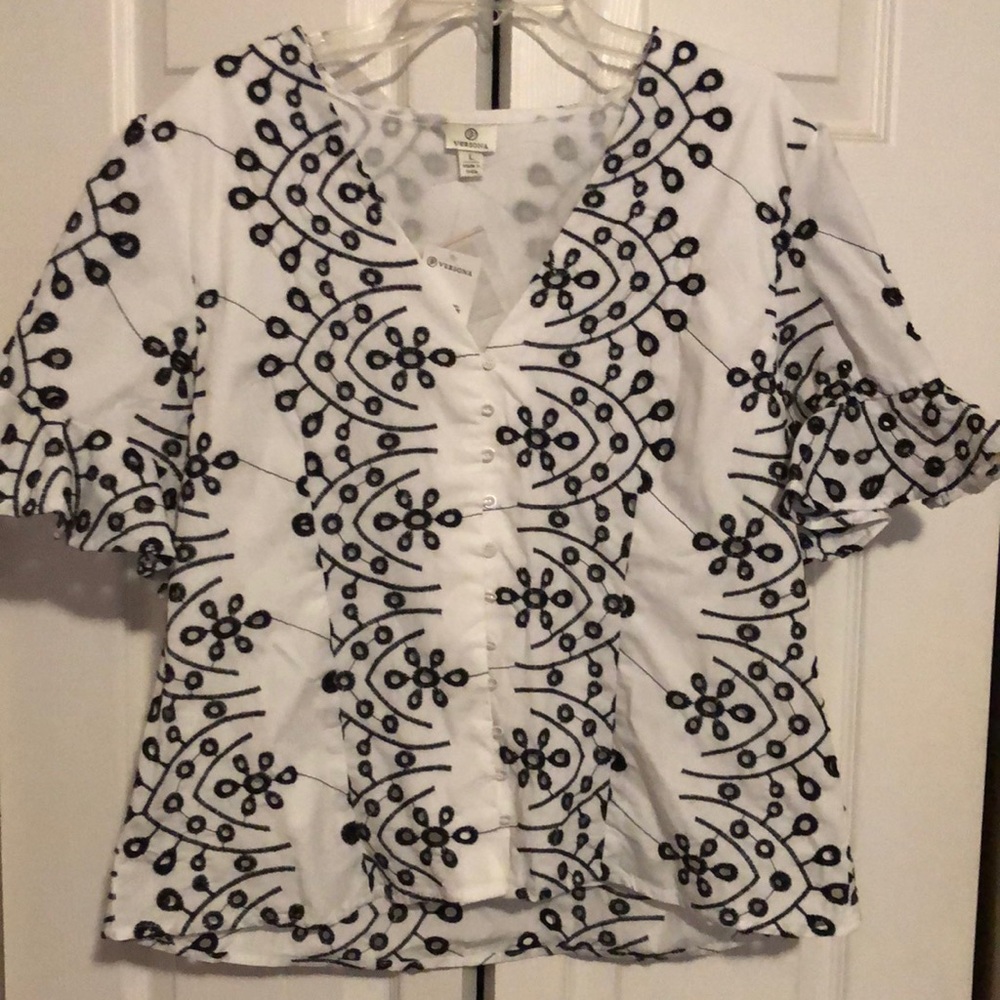 Adorable blouse
